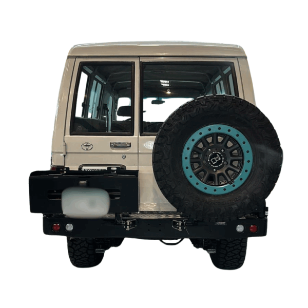 REAR BAR LC 78 SERIES WITH JERRY CAN HOLDER AND SINGLE TIRE CARRIER - BW80-4144 - Imagen 2